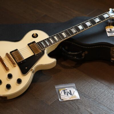 Super Clean! 2001 Gibson Les Paul Custom Single-Cut Electric Guitar Alpine White + OHSC