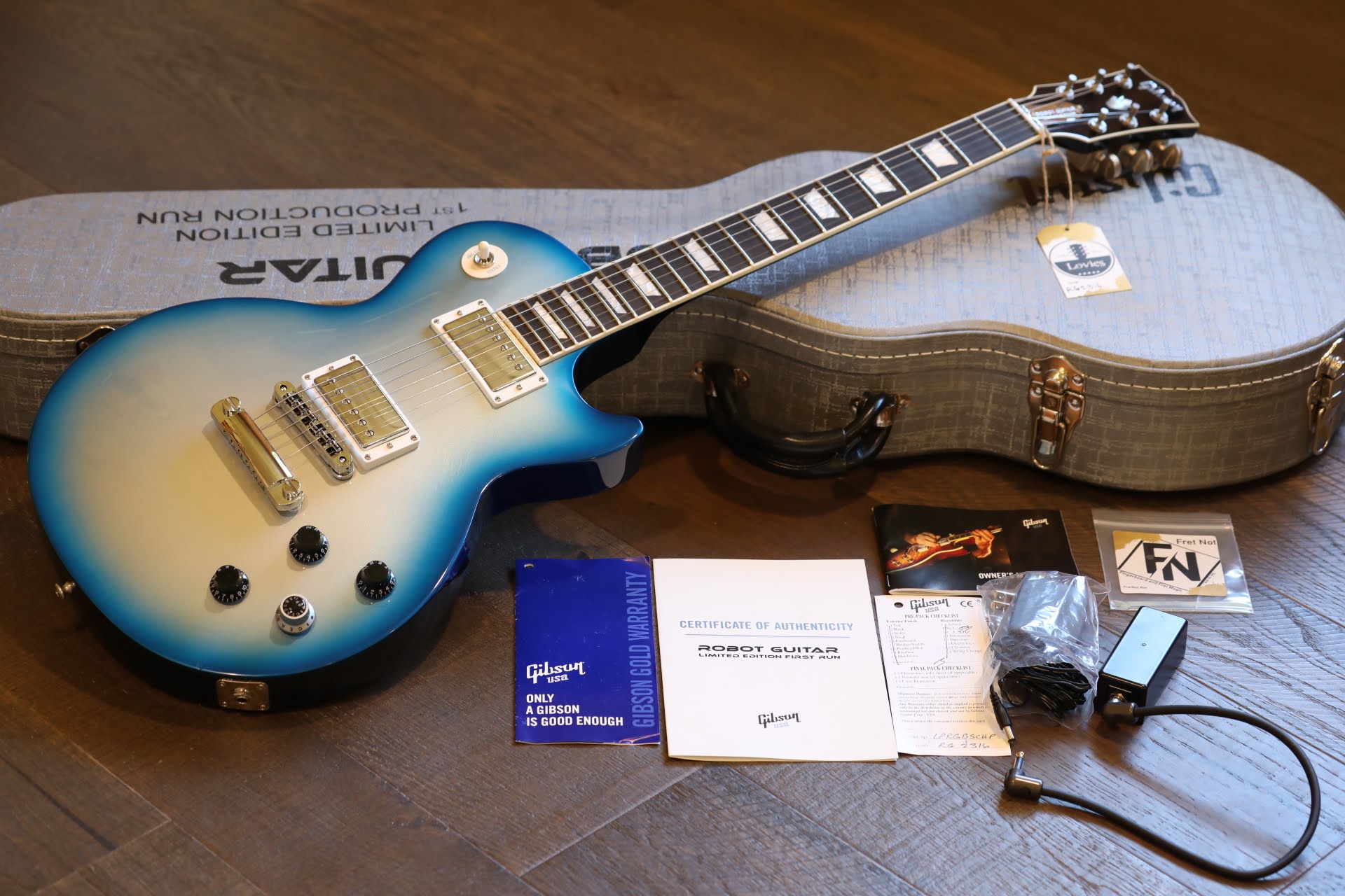 MINTY! 2007 Gibson Limited Edition Les Paul Robot Guitar Blue Silverburst  1st Run! + COA OHSC