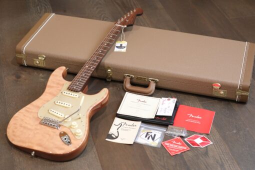 MINTY! 2020 Fender Limited Edition Rarities 60’s QMT Stratocaster w/ Rosewood Neck + COA OHSC