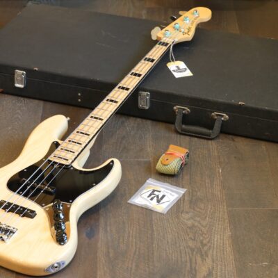 2011 Fender American Deluxe 4-String Jazz Bass Natural Ash + Hard Case