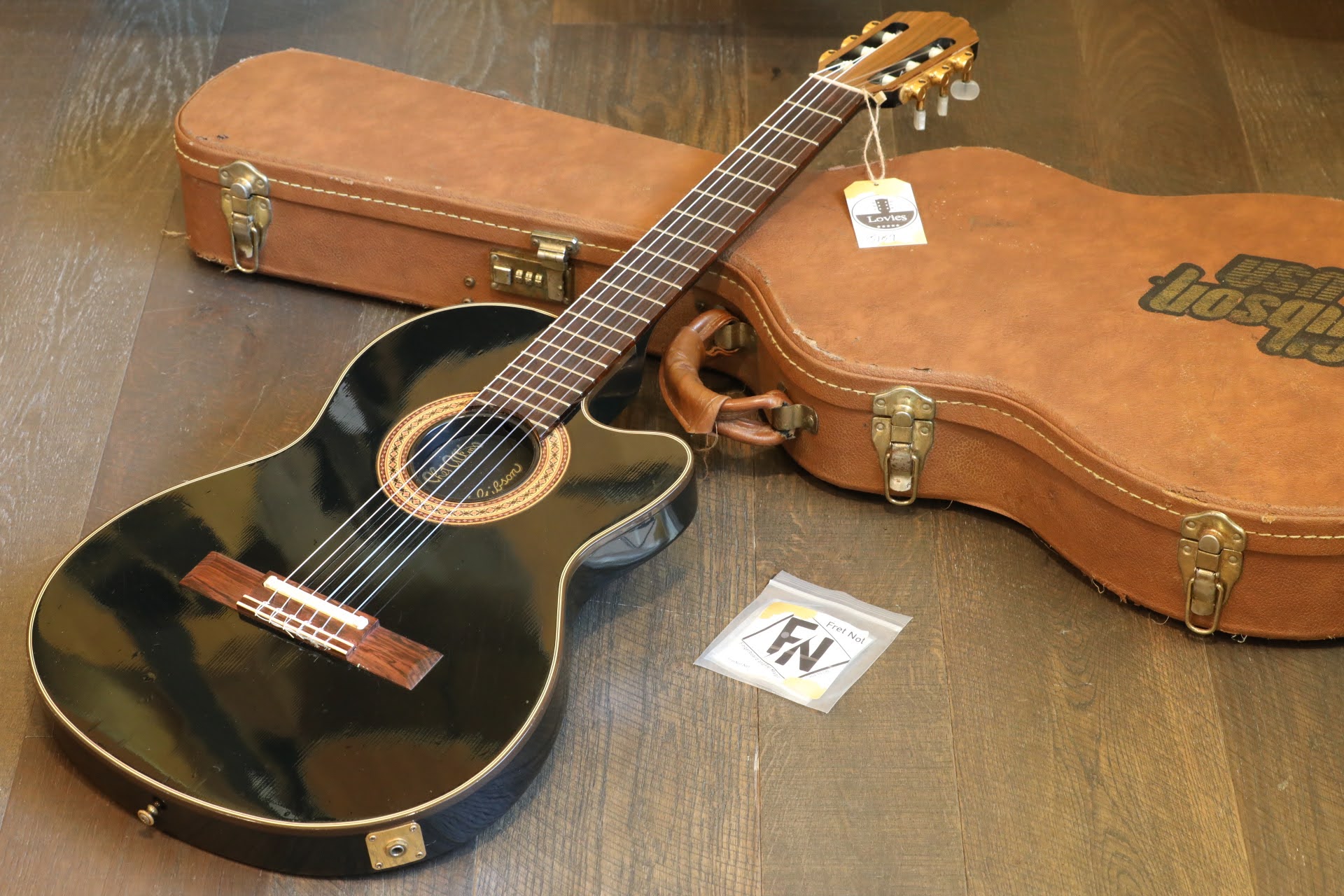Fisker Definere snatch 1990 Gibson Chet Atkins CE Classical Acoustic/Electric Solidbody Guitar  Black + OHSC - Lovies Guitars