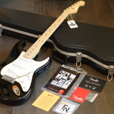 Fender Eric Clapton Signature ‘Blackie’ Stratocaster Electric Guitar Black + Fender Case