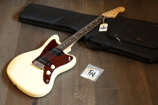 Fender American Performer JazzMaster Off-Set Electric Guitar Vintage White + Gig Bag