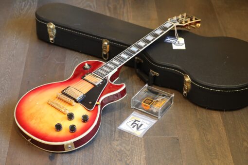 1988 Gibson Les Paul Custom Single-Cut Electric Guitar Cherry Sunburst + OHSC