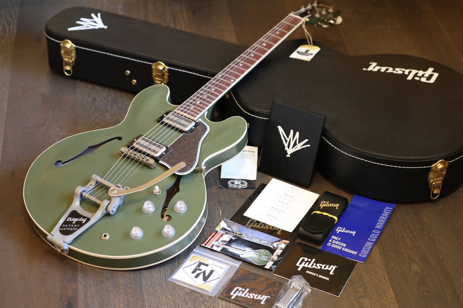 skrædder alene ~ side Unplayed! 2019 Gibson Limited Edition Chris Cornell ES-335 Dot Tribute VOS  Satin Olive Drab + COA OHSC - Lovies Guitars