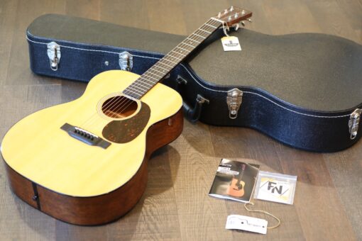 MINTY! 2019 Martin 000-18 Standard Series Natural Acoustic Guitar + OHSC