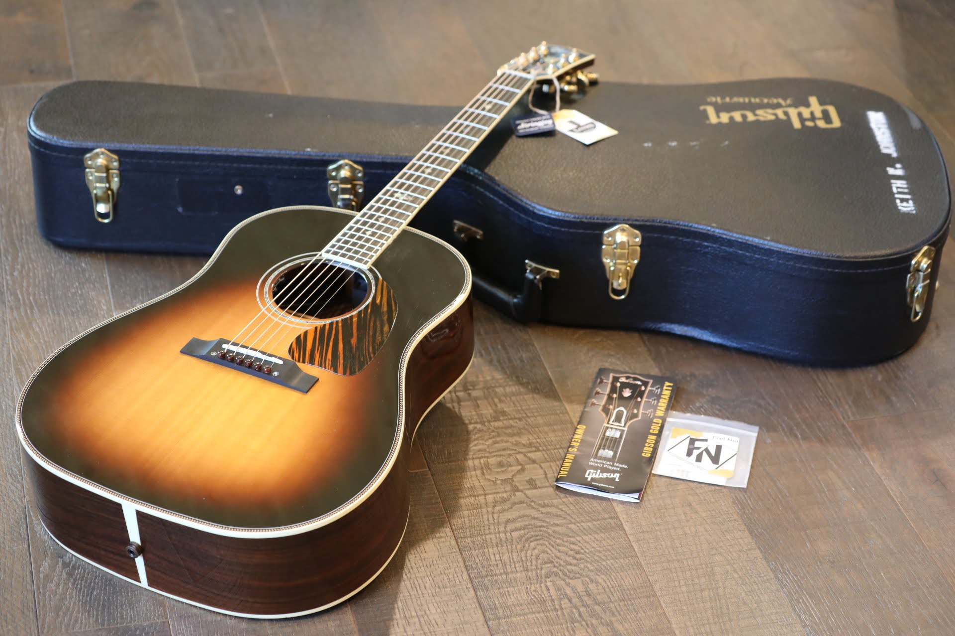 2017 Gibson J-45 Rosewood Custom Acoustic/ Electric Dreadnaught Guitar  2-Color Sunburst + OHSC