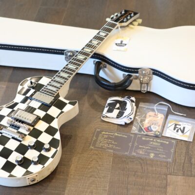 Sweet! New Rock N Roll Relics Heartbreaker 2021 Checkerboard Billie Joe Vibes + COA OHSC