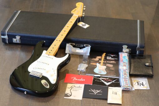 Unplayed! Fender Custom Shop Jimi Hendrix Voodoo Child NOS Strat 30th Anniversary +COA OHSC