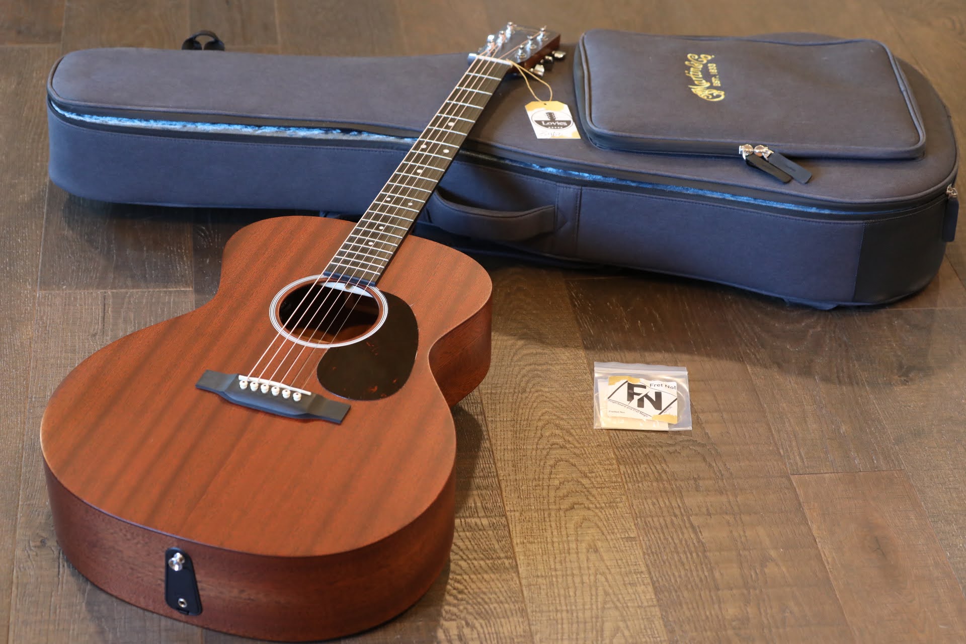 2020 Martin Road Series Special 000-10e Natural Satin Sapele  Acoustic/Electric Guitar + OGB