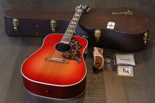 2021 Gibson Custom Hummingbird Standard Acoustic/ Electric Guitar Vintage Cherry Sunburst + OHSC