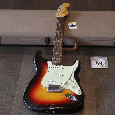 1962 Fender Stratocaster Electric Guitar 3-Tone Sunburst ALL Original! + OHSC