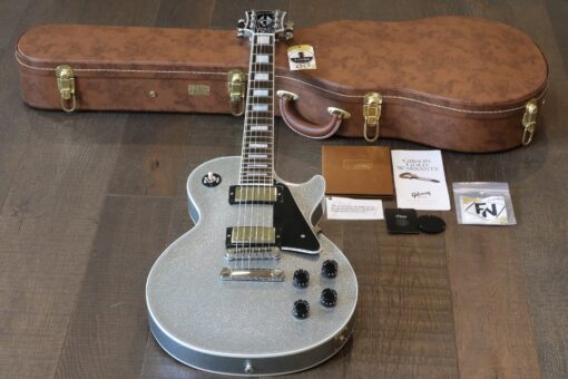 MINTY! 2020 Gibson Les Paul Custom Made 2 Measure Silver Sparkle w/ Ebony Fretboard + COA OHSC