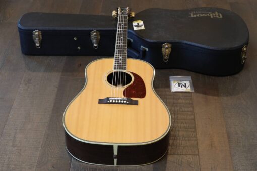 MINTY! 2011 Gibson J-45 Custom Natural Acoustic/ Electric Guitar + OHSC