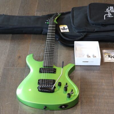 Parker Limited Edition Fly Mojo Electric Guitar Metallic Lime Green + OGB