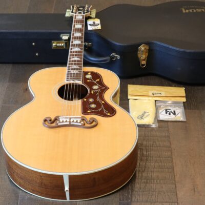 MINTY! 2005 Gibson Custom Shop SJ-200 Acoustic/ Electric Jumbo Guitar Natural Koa + OHSC