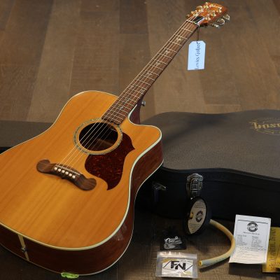 1998 Gibson CL-35 Deluxe Acoustic Guitar Natural + Papers OHSC