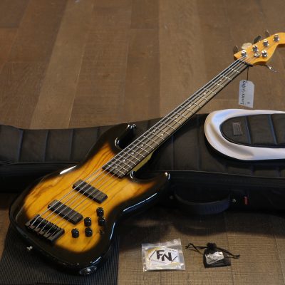 Warmoth 5 String Bass with Bartolini's Sunburst + GB