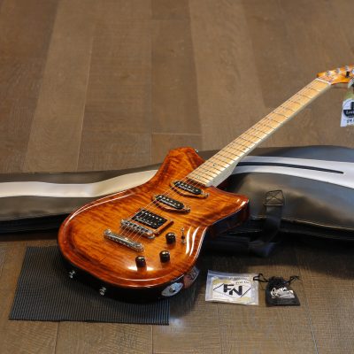 Joe Till TG-250 Electric Guitar HSS Figured Sunburst + GB