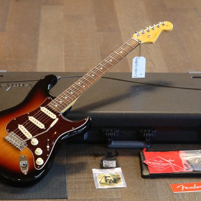 2020 Fender American Professional II Stratocaster with Rosewood FB Electric Guitar 3-Color Sunburst + OHSC