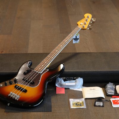 Lefty! 2022 Fender American Vintage II Precision Bass Sunburst + COA OHSC