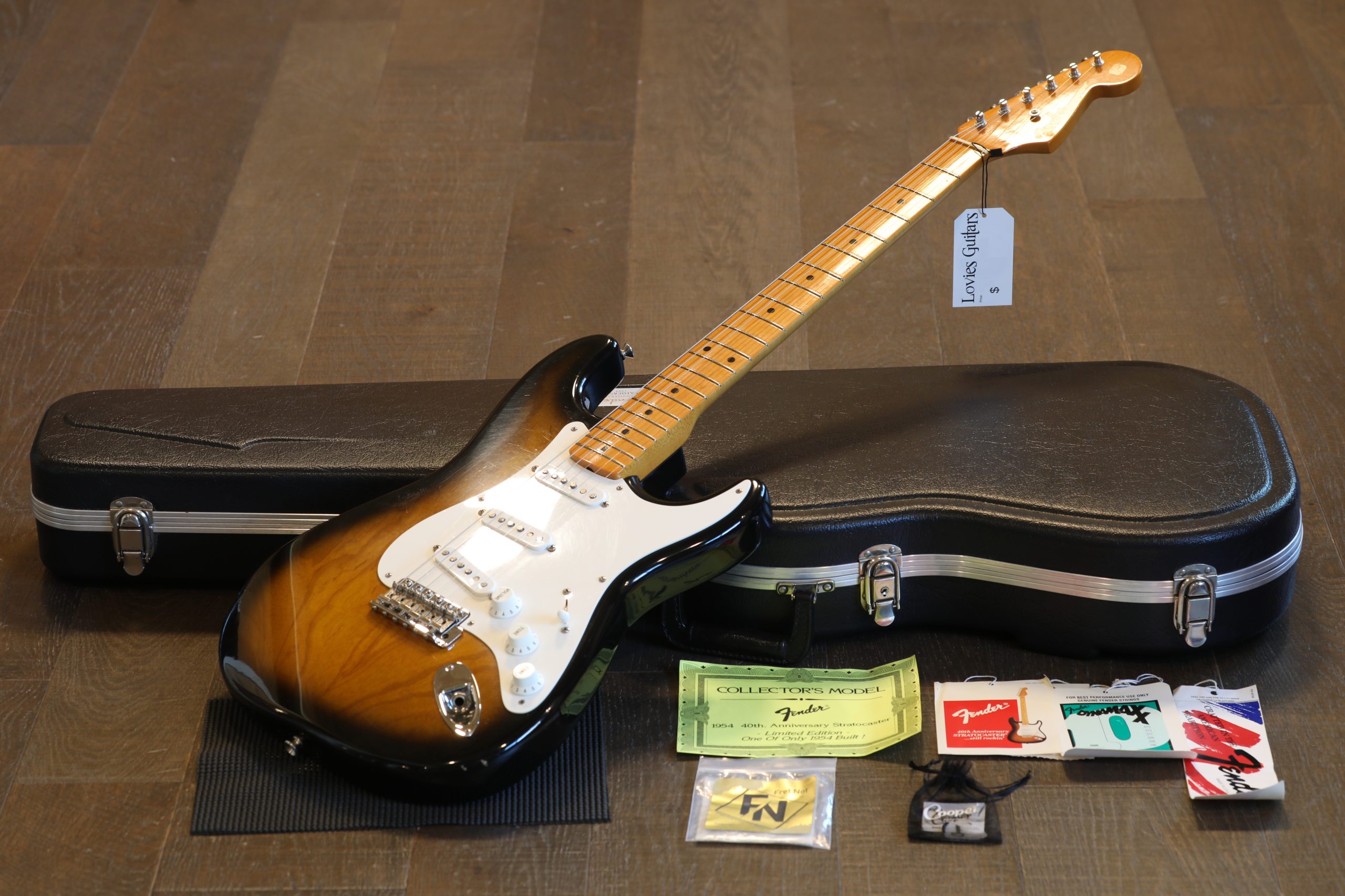 ギター Fender Stratocaster Collectors Series 1994 Fender Limited Edition 40th Anniversary 1954 Reissue