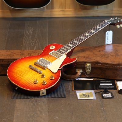 Minty! 2025 Gibson Custom Shop Les Paul Standard 1959 Historic Reissue Electric Guitar Sunburst + COA OHSC