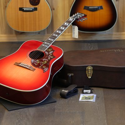Minty! 2017 Gibson Hummingbird Standard Dreadnought Acoustic Guitar Cherry Sunburst + OHSC