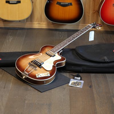 Minty! Hofner Club Bass Made in Germany Sunburst + GB