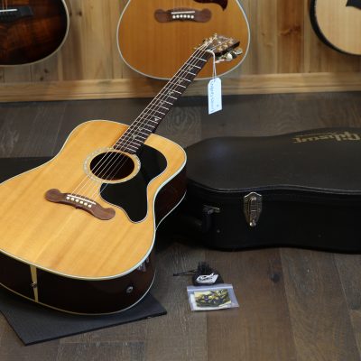 1997 Gibson CL-30 Deluxe Dreadnought Acoustic Guitar Natural + OHSC