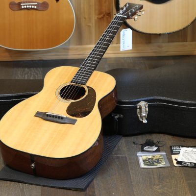 2023 Martin Standard Series 00-18 Acoustic Guitar Natural + OHSC