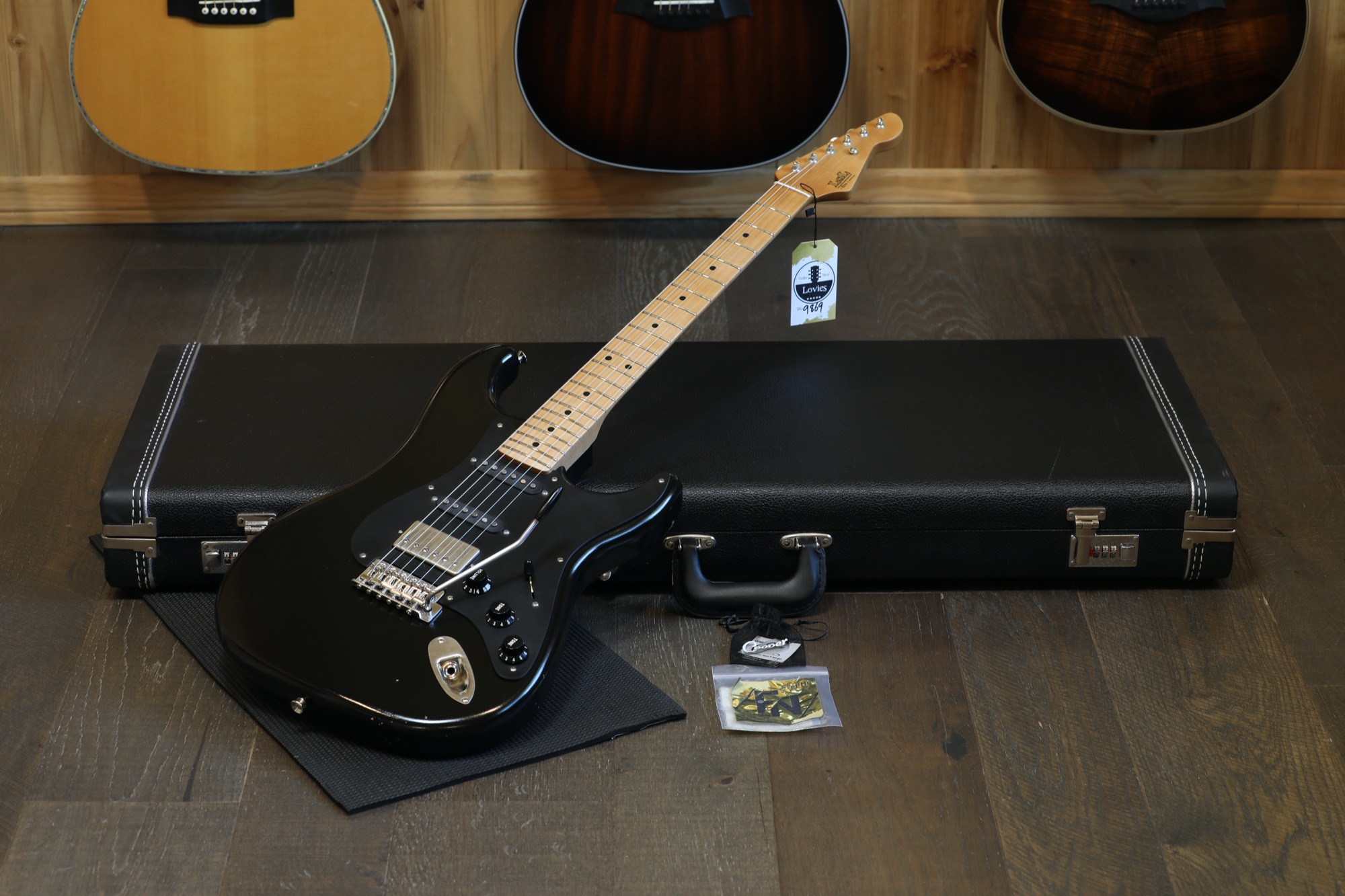 LSL Era Series Saticoy HSS Electric Guitar Black + HSC