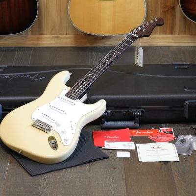 Mint! 2025 Fender Limited Edition American Pro Stratocaster w/ Rosewood Neck Electric Guitar Desert Sand + COA OHSC