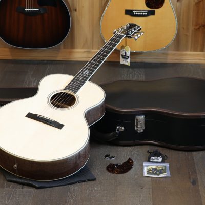 Santa Cruz "F" Custom Walnut Acoustic Guitar Natural + OHSC
