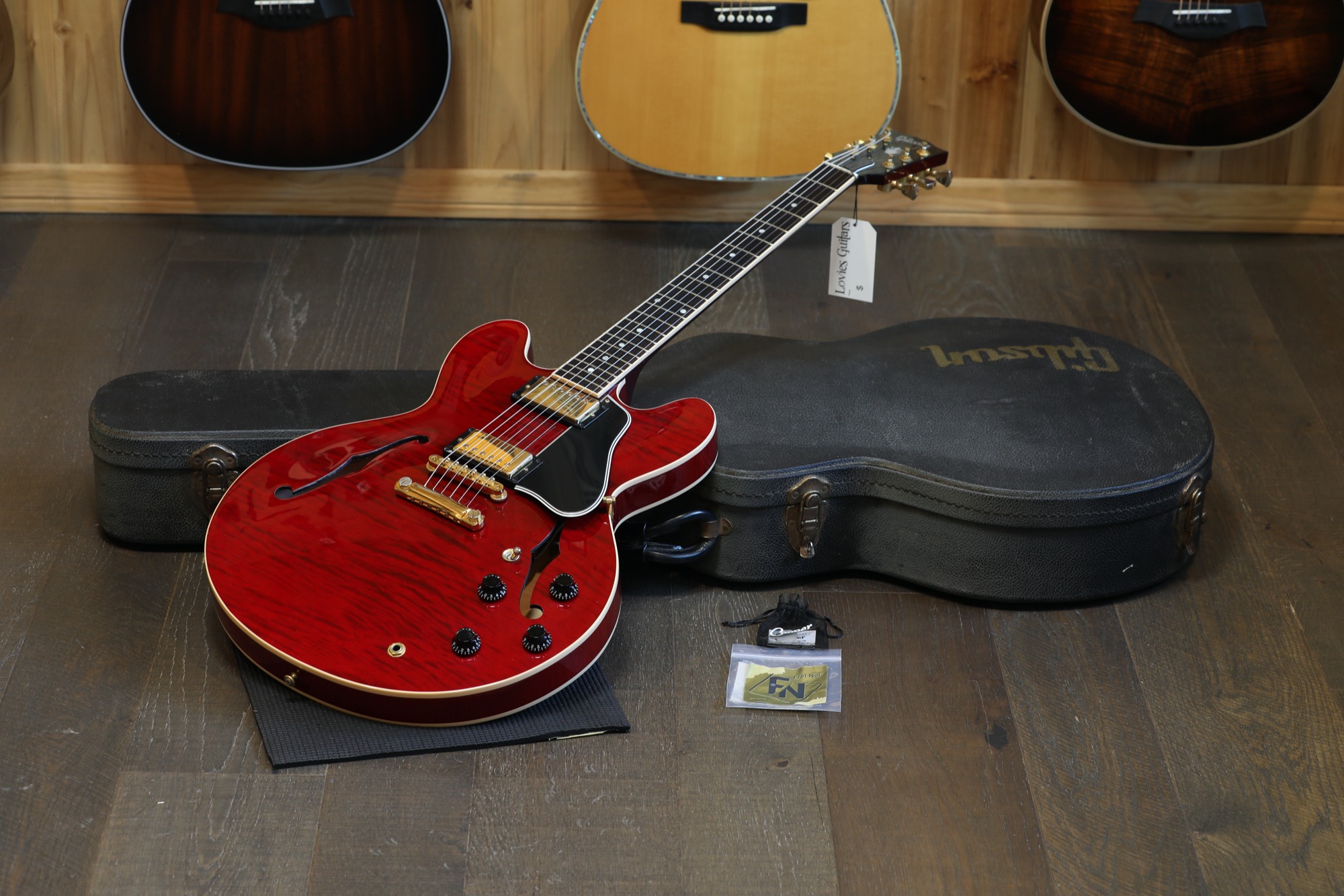 2004 Gibson ES-335 One Piece Top & Back Semi-Hollow Electric Guitar Figured Cherry w/ Gold Hardware + OHSC