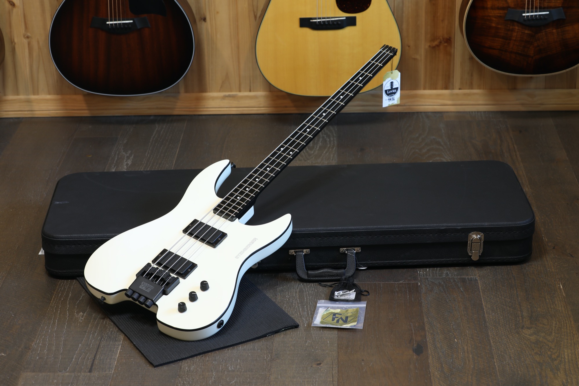 Steinberger Bass XM2 USA Electric Bass White + HSC