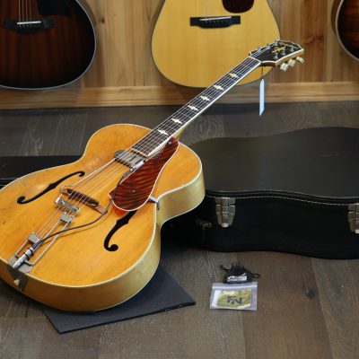 1948 Epiphone Triumph w/ DeArmond Guitar Mike Archtop Guitar Natural + HSC
